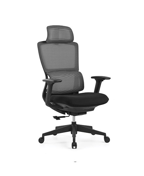 Silla ejecutiva Adlyn, está volteando para el lado izquierdo, está acolchonado en el asiento y es de olor negro