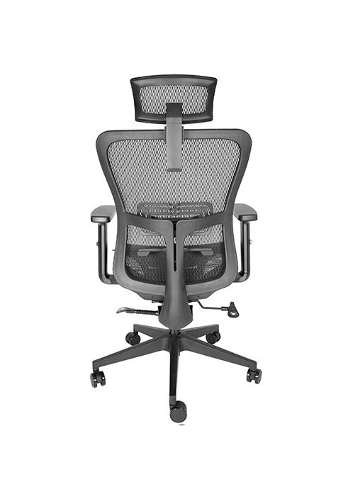 Sillón ejecutivo Corpus, es de color negro, está de espaldas totalmente, se nota un respaldo reforzado y es de color negro