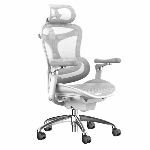 Silla ejecutiva Madisa, es de color negro, está acolchonada de la espalda y del asiento, esta viendo del lado izquierdo