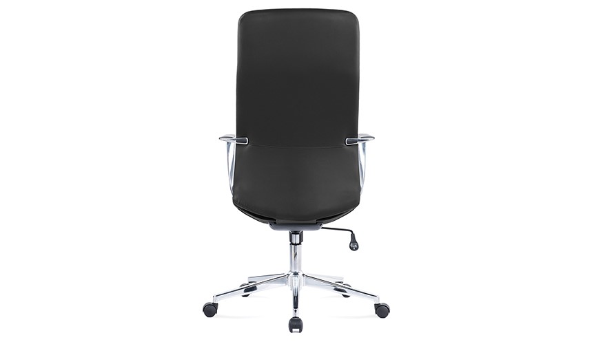 Silla ejecutiva Cartaccia, está volteada, se le ve el respaldo, es de color negra y se ve acolchonada de atrás