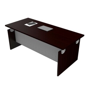 Escritorio 01 color chocolate, está de frente el escritorio con papeles encima