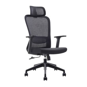 Silla ejecutiva Khami, está volteada del lado izquierdo, es de color negro, tiene soporte en la cabecera acolchonada del asiento