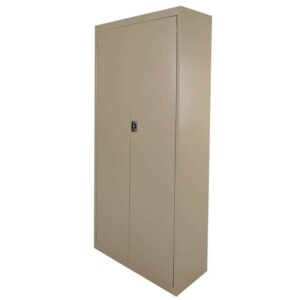 Gabinete metálico, entrepaños fijos