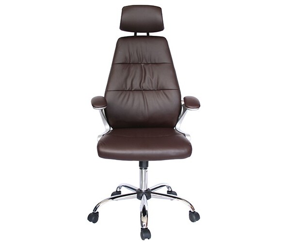 Silla ejecutiva Milan, está viendo de frente, está acolchonada del respaldo y el asiento, es de color café