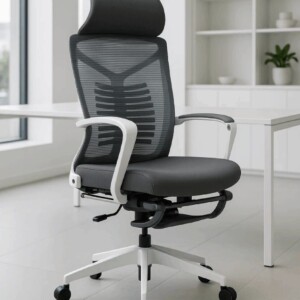 Sillón ejecutivo Emerson blanco con descansapies